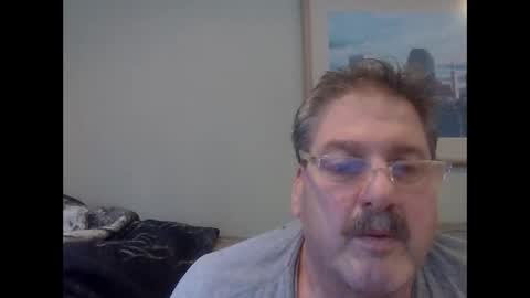 Snapshot of sweetsforu326 chatting on 01/03/25, 02:40 sweetbrowneyes623 online show from 01/03/25, 02:40