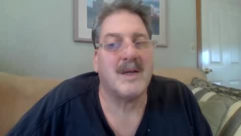 Snapshot of sweetsforu326 chatting on 01/04/25, 03:17 sweetbrowneyes623 online show from 01/04/25, 03:17