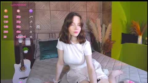 Alice online show from 09/16/25, 01:23