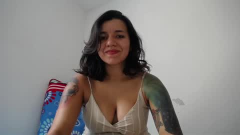 Snapshot of sweett_heartt_ chatting on 05/02/26, 06:46 Lorena online show from 05/02/26, 06:46