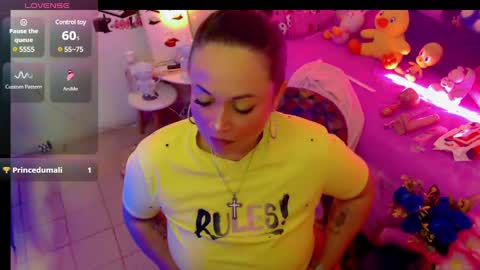 Snapshot of sweett_martina chatting on 01/06/25, 04:47 martina online show from 01/06/25, 04:47