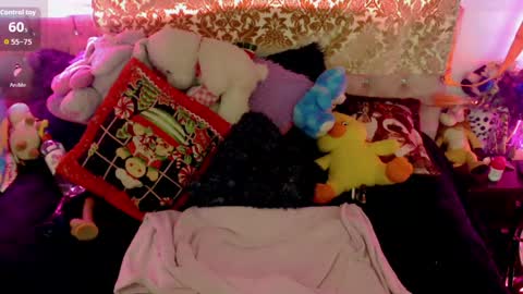 Snapshot of sweett_martina chatting on 04/22/26, 10:44 martina online show from 04/22/26, 10:44