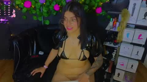 Snapshot of sweett_mollyy chatting on 05/21/26, 11:34 Molly - INDEPENDENT MODEL online show from 05/21/26, 11:34