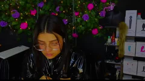 Snapshot of sweett_mollyy chatting on 05/23/26, 08:07 Molly - INDEPENDENT MODEL online show from 05/23/26, 08:07