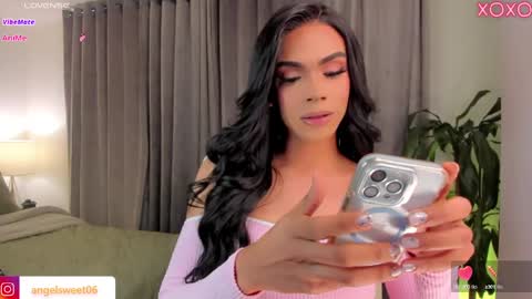 Snapshot of sweett_shinexx chatting on 09/10/25, 04:56 angel online show from 09/10/25, 04:56