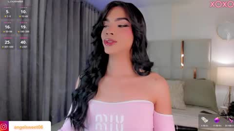 Snapshot of sweett_shinexx chatting on 10/10/25, 04:55 angel online show from 10/10/25, 04:55