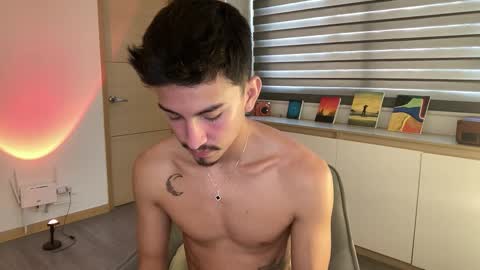 Snapshot of sweettaaron chatting on 11/12/25, 05:13 Andy online show from 11/12/25, 05:13