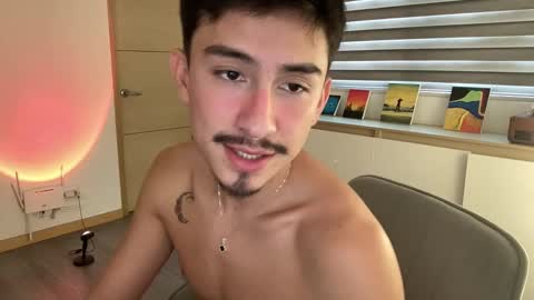 Snapshot of sweettaaron chatting on 11/20/25, 05:34 Andy online show from 11/20/25, 05:34