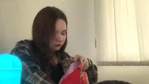 Snapshot of sweettchloe chatting on 09/24/25, 02:48 SweetTChloe online show from 09/24/25, 02:48