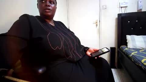 Snapshot of sweetthick_2 chatting on 02/23/26, 02:47 PEACHES online show from 02/23/26, 02:47