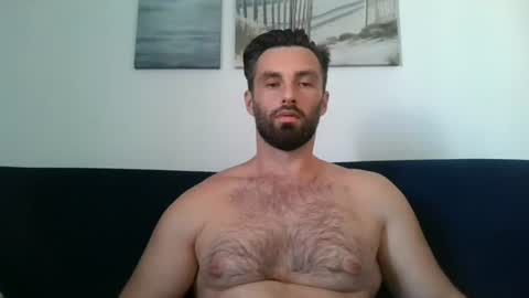 Snapshot of sweettom69 chatting on 06/18/26, 07:19 Tom online show from 06/18/26, 07:19