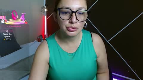 Scarlet online show from 10/21/25, 11:55