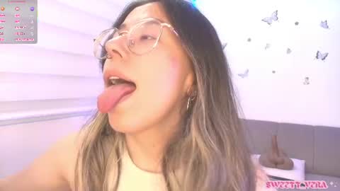 Veronica Independent Model online show from 06/25/26, 10:36