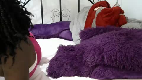 sweetvalariy online show from 02/23/25, 12:16