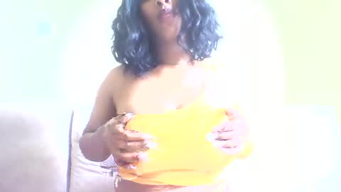 Snapshot of sweetveee chatting on 07/10/26, 08:29 Vee online show from 07/10/26, 08:29