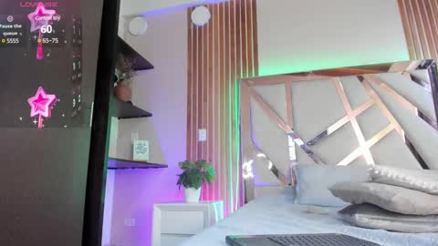 sweetviolet___ online show from 02/26/25, 02:14