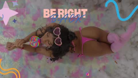 sweetviolet___ online show from 04/26/26, 12:03