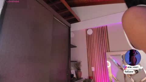 sweetviolet___ online show from 05/13/26, 12:35