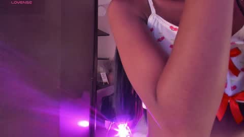 sweetviolet___ online show from 06/01/26, 12:07