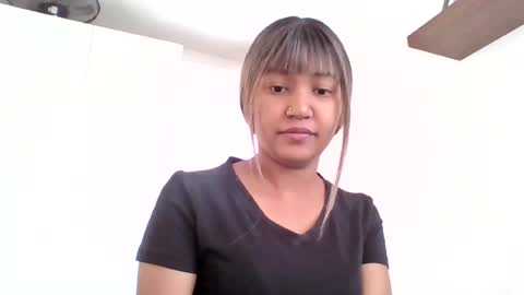 Snapshot of sweetwhisper4u chatting on 06/22/26, 05:37 katie online show from 06/22/26, 05:37