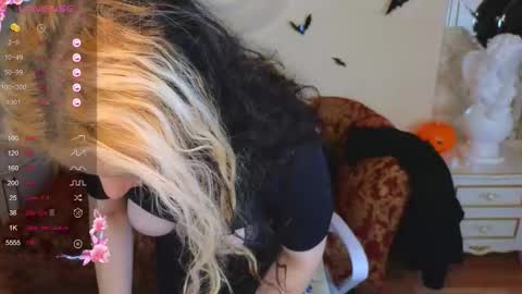 Hot Candy online show from 10/17/25, 04:37