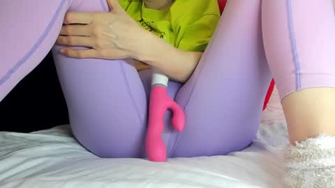 Snapshot of sweety_cum chatting on 01/04/25, 12:37 Mia online show from 01/04/25, 12:37
