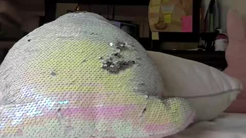 Snapshot of sweety_cum chatting on 01/09/25, 06:15 Mia online show from 01/09/25, 06:15