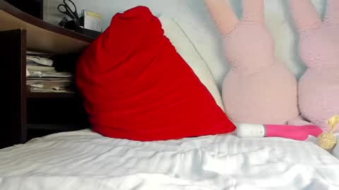 Snapshot of sweety_cum chatting on 02/04/25, 08:59 Mia online show from 02/04/25, 08:59