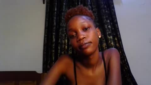 Snapshot of sweety_melanin chatting on 05/30/26, 11:24 Vickky online show from 05/30/26, 11:24