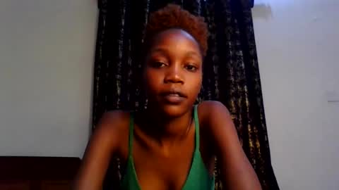 Snapshot of sweety_melanin chatting on 06/02/26, 10:17 Vickky online show from 06/02/26, 10:17
