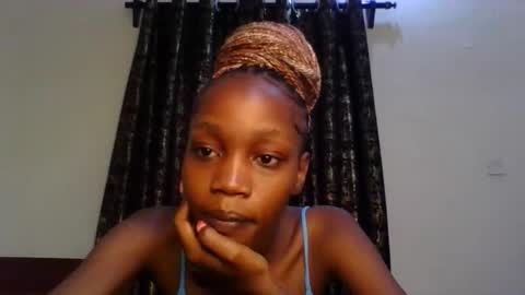 Snapshot of sweety_melanin chatting on 06/05/26, 09:15 Vickky online show from 06/05/26, 09:15