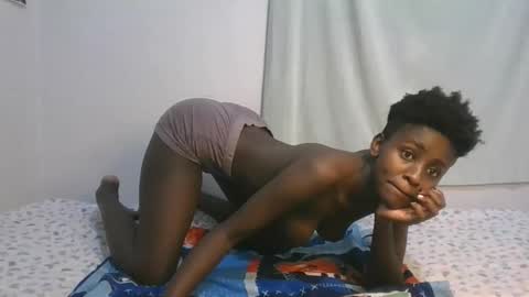 sweety_petite online show from 11/25/25, 10:15