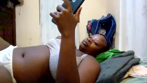 Snapshot of sweetyass25 chatting on 07/16/26, 06:58 sweetyass25 online show from 07/16/26, 06:58