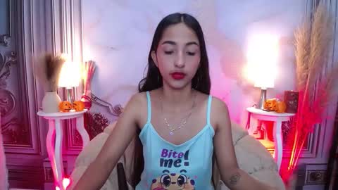 LAURA online show from 10/23/25, 12:04