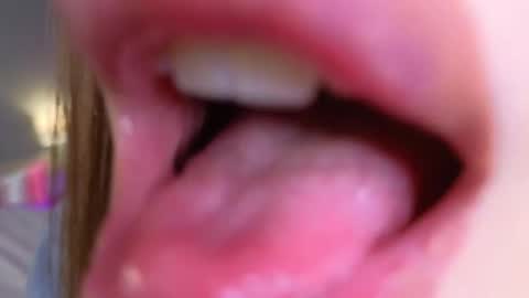 Snapshot of sweetymolli chatting on 09/28/25, 05:07 Molly online show from 09/28/25, 05:07