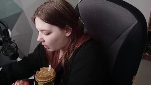 Snapshot of sweetyyfox chatting on 02/07/26, 06:17 Fox online show from 02/07/26, 06:17