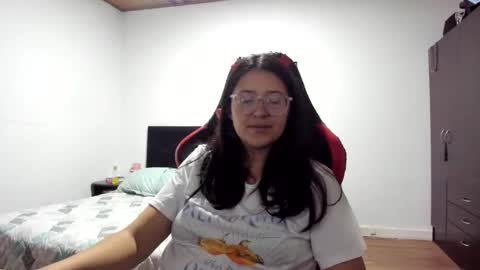 Snapshot of sweetyypeach chatting on 12/07/24, 03:36 sweetyypeach online show from 12/07/24, 03:36