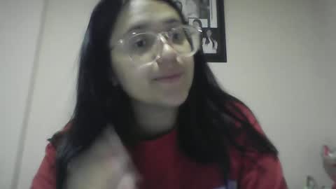 Snapshot of sweetyypeach chatting on 12/08/24, 04:14 sweetyypeach online show from 12/08/24, 04:14