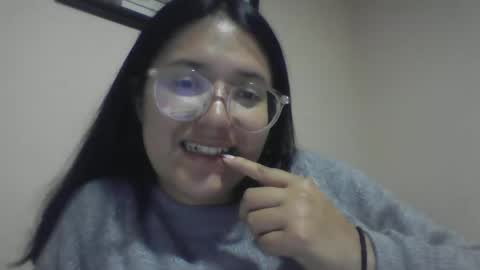 Snapshot of sweetyypeach chatting on 12/09/24, 03:50 sweetyypeach online show from 12/09/24, 03:50