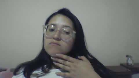Snapshot of sweetyypeach chatting on 12/20/24, 03:47 sweetyypeach online show from 12/20/24, 03:47