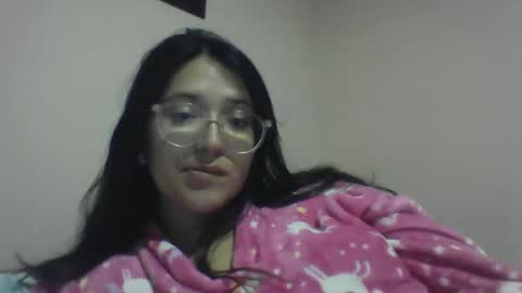 Snapshot of sweetyypeach chatting on 12/23/24, 03:18 sweetyypeach online show from 12/23/24, 03:18