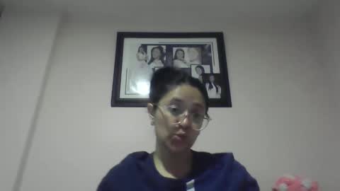 Snapshot of sweetyypeach chatting on 01/10/25, 03:50 sweetyypeach online show from 01/10/25, 03:50