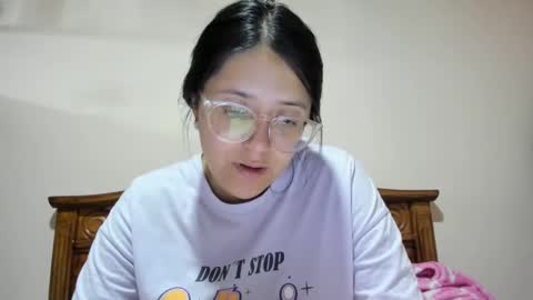Snapshot of sweetyypeach chatting on 01/13/25, 03:01 sweetyypeach online show from 01/13/25, 03:01