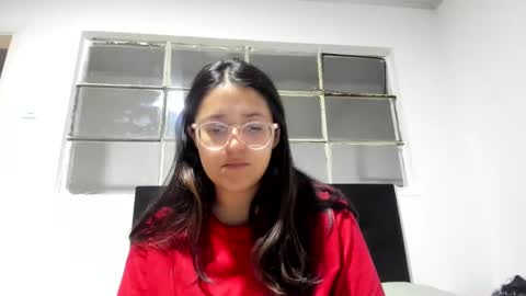 Snapshot of sweetyypeach chatting on 02/15/25, 05:19 sweetyypeach online show from 02/15/25, 05:19