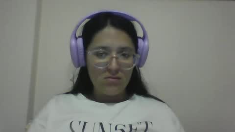 Snapshot of sweetyypeach chatting on 02/24/25, 03:23 sweetyypeach online show from 02/24/25, 03:23