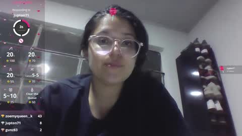Snapshot of sweetyypeach chatting on 09/23/25, 04:15 sweetyypeach online show from 09/23/25, 04:15