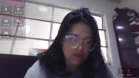 Snapshot of sweetyypeach chatting on 10/19/25, 01:12 sweetyypeach online show from 10/19/25, 01:12