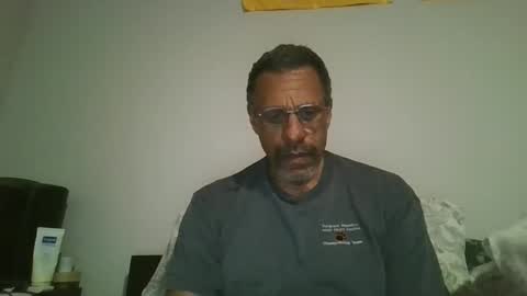 Snapshot of swimmerbod2495 chatting on 03/08/26, 06:50 swimmerbod2495 online show from 03/08/26, 06:50