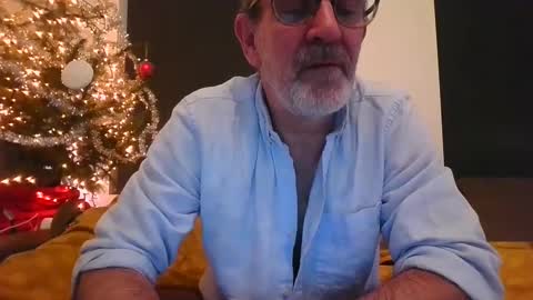 swimmi70 online show from 01/29/25, 04:52