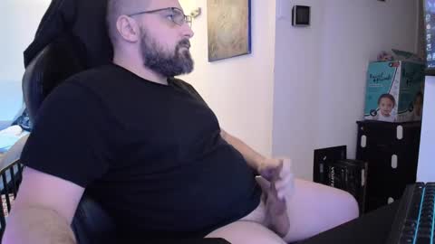 Snapshot of swissman1870 chatting on 02/04/25, 03:26 swissman1870 online show from 02/04/25, 03:26